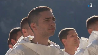 Mont-Blanc : 33 nouvelles recrues reçoivent leur "tarte" et deviennent chasseurs alpins