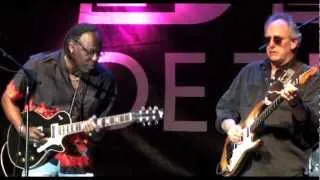 Jimmy Thackery & Joe Louis Walker AMAZING! Blues Guitar DUEL Tremblant Blues Festival Canada 2009