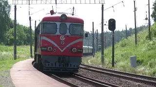 Тепловоз ТЭП60-0926 на о.п. Рикантай / TEP60-0926 passing Rykantai stop