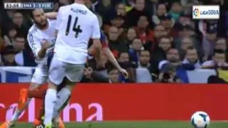 Real Madrid vs Barcelona 3 4 All Goals and FULL Highlights 720p HD EL CLASICO 2014 4