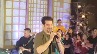 Ian Veneracion singing live - "Ain't No Sunshine" & "Baby, I Love Your Way" Cover