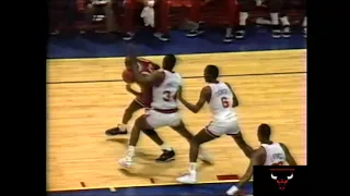 MICHAEL JORDAN - Smooth Moves vs Double Team  1989 NBA Playoffs Round 2 Game 1 Bulls @ Knicks