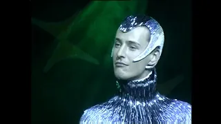 Vitas – Fantastic Dreams (Saint Petersburg, Russia – 2002.05.??) [by Katya Rayskaya]