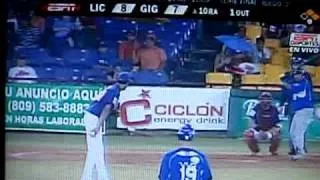 Licey Hit de Oro de Timoniel Timo Perez para darle la ventaja al Licey 8-7