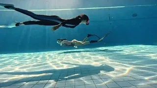 freediving in the pool กรุงเทพฯ