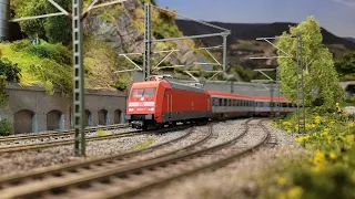 Fahrbetrieb auf der H0 Modellbahn / "Altenburg am Elbtal" - Fahrvideo März 2024