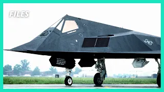 F-117 Nighthawk: The US Air Force First Stealth Aircraft