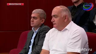 Рамазан Абдулатипов подтвердил свой уход с поста главы Дагестана