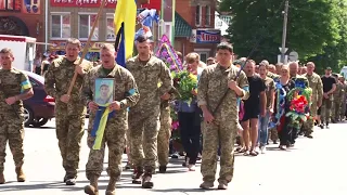 Рятуючи життя, віддав своє: у Кобеляках поховали Олега Бокоча