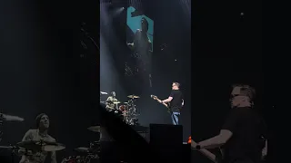 blink-182 - what's my age again? (wizink center,madrid, 03/10/23)