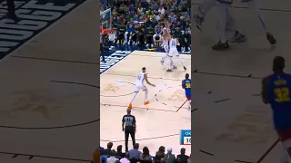 Jokic Makes INCREDIBLE Bounce Pass Look Easy | #Shorts