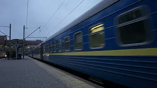 🇺🇦 8K UltraHD Електровоз ЧС8-078 з поїздом D 131 Дніпро - Львів