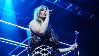 Becky Hill - Wish You Well (Live) @ Brighton Dome, Brighton - 11/10/21