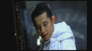 Melly Goeslaw feat. Amee - Ketika Cinta Bertasbih | Official Music Video
