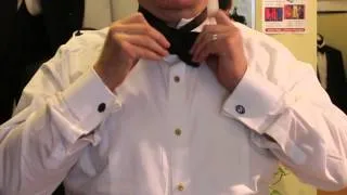 DIY: How to tie a tuxedo bow tie