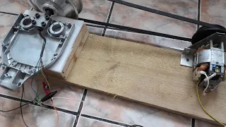 Hoverboard motor driven by an AC 220v powered motor. Free energy