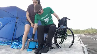 How I Vertical Transfer to the Beach - C7 Complete Quadriplegic from Connecticut, Jonathan Sigworth