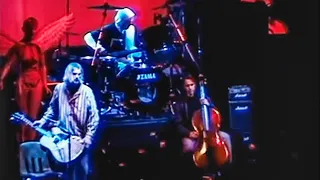 Kurt Cobain Stops a Man Groping a Woman (Live in Oakland, 1993; Kurt Kicks Out a Perv) [HD]