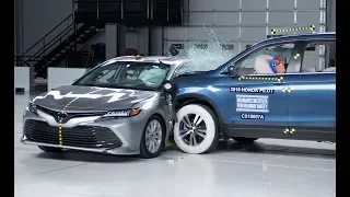 Toyota Camry – New tougher side impact crash test by IIHS