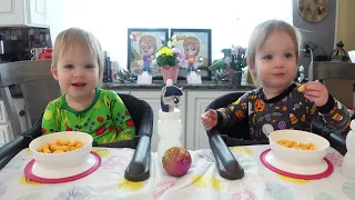 Twins try cheese flavored sweet potato puffs