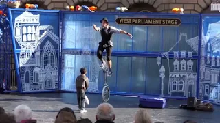Edinburgh Fringe 2018 - Taster of Street Performers - The Royal Mile