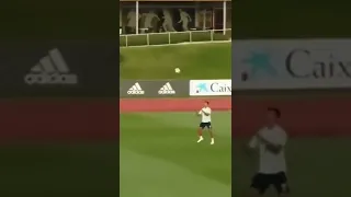 This passing from Thiago and rodri is too clean 😱#shorts #football