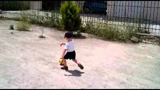 2,5 year old talent for barcelona f.c..MP4