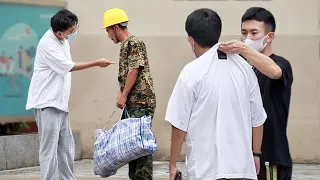 Migrant Worker Insulted Because He Accidentally Bumps a Man | Social Experiment