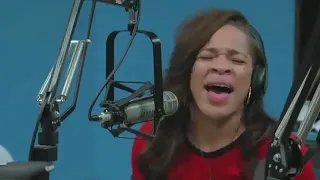 When Sandy Redd Tore It Up at WVON Chicago Radio