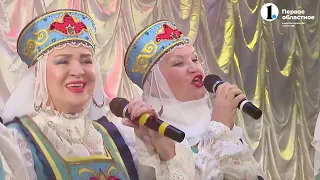 Хорошие новогодние песни .Народный коллектив хор русской песни "Уральские россыпи"