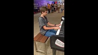 I played FUR ELISE on a public piano!