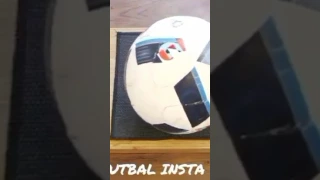 EXPERIMENT. GLOWING 1000 DEGREE KNIFE VS SOCCER BALL