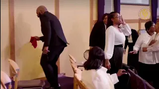 🔥Greater Harvest Baptist Church Singing The Doxolgy Into A Praise Break!🔥
