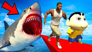 SHINCHAN AND FRANKLIN TRIED THE IMPOSSIBLE GIANT SHARK RIGHT AND WRONG PARKOUR CHALLENGE GTA 5