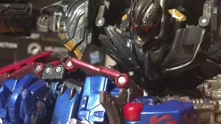 Transformers stopmotion  Optimus Vs Megatron ( 2007 ) stopmotion ( wear headphones) 900 sub special