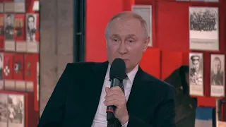 Путина потрясла история о немецком фермере, который решил вернуть медаль героя ВОВ его семье