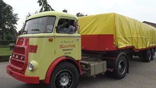 Daf oldtimers op de OCV najaarsrit 25-09-2021 vertrek