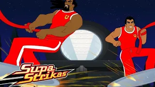 Shakes On a Train | SupaStrikas Soccer kids cartoons | Super Cool Football Animation | Anime