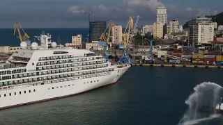 Mbërrin në Durrës "Seabourn Quest", 450 turistë nga 22 vende të botës vizitojnë Shqipërinë