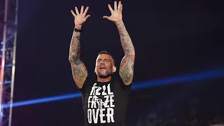 Entrada de CM Punk - WWE SmackDown 8 de Diciembre 2023 Español Latino