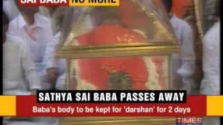 Lakhs converge for last darshan of Sathya Sai Baba