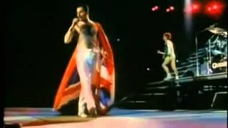 Queen - We Will Rock You in Budapest 1986