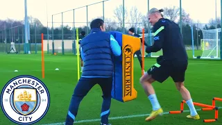 Strength and Speed Up Training on the Pitch | Manchester City FC