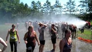 De Mudding Fire Hose Warrior Dash Minnesota 2011 Video 3