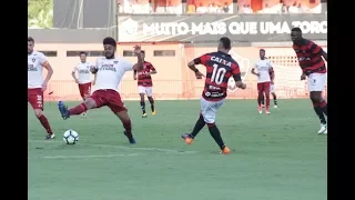 Após levar virada, Vitória arranca empate com o Fluminense, mas volta ao Z-4