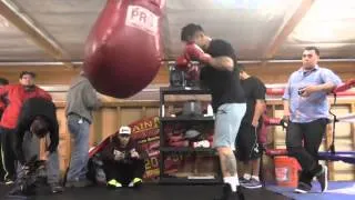 Marcos Maidana vs Floyd Mayweather Full Training EsNews Boxing