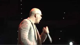 Pitbull Live at Hot 93.7's Jingle Jam '09 Part 1 (Excellent Quality)