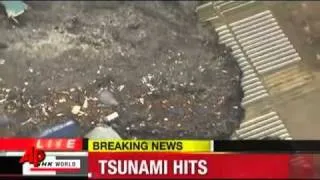 Tsunami Slams Northeast Japan 11/03/2011 [www.soweto-cty.com]