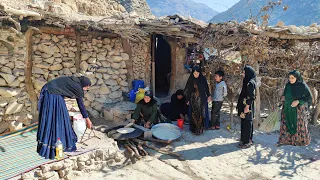 Performing daily tasks and baking bread by rural women/انجام امور روزمره و پخت نان توسط زنان روستایی