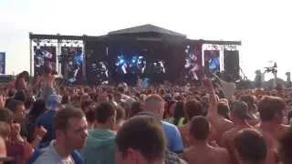 Hardwell drops Dimitri Vegas, Like Mike, Moguai - Mammoth Creamfields 2013 1080p